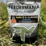 Direct Verzonden FEEDERMANIA GROUNDBAIT 50/50 MIX GARLIC & ALMOND - Fishingla