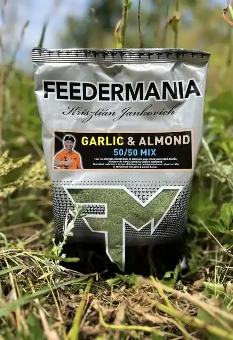 Direct Verzonden FEEDERMANIA GROUNDBAIT 50/50 MIX GARLIC & ALMOND - Fishingla