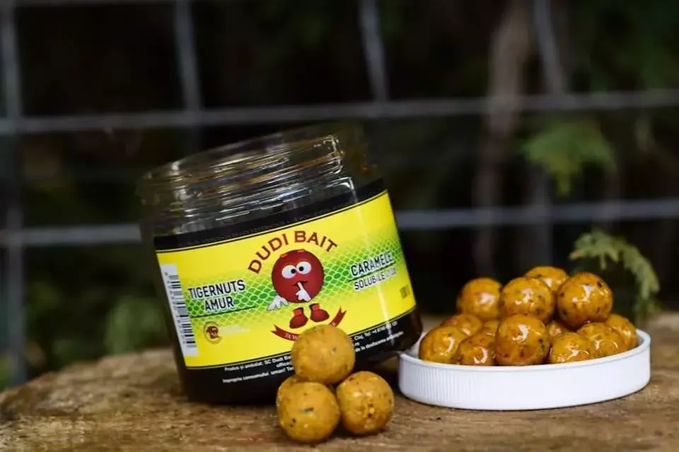 DUDI BAIT Csalizó bojli "Crap-Amur" 100g - 20mm, D Premium